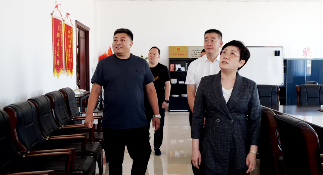 齐春丽走访调研包联企业